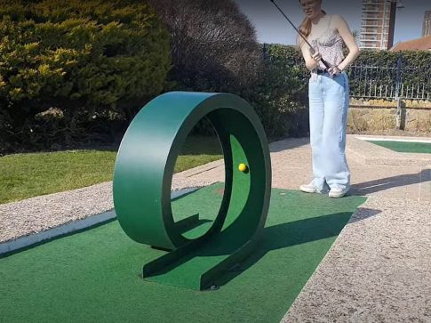Crazy Golf Loop the Loop